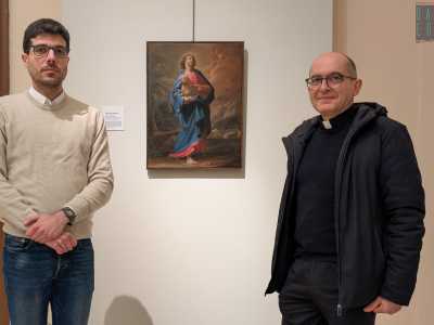 Ad accoglierci ci sono il direttore del museo, don Michele Amorosini e lo storico dell�arte Francesco De Nicolo (a sinistra), che ha curato il percorso dedicato a Giaquinto